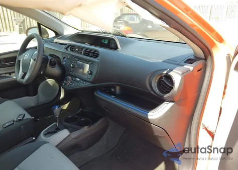 2013 Toyota Prius C from USA, damaged, VIN JTDKDTB33D1048047